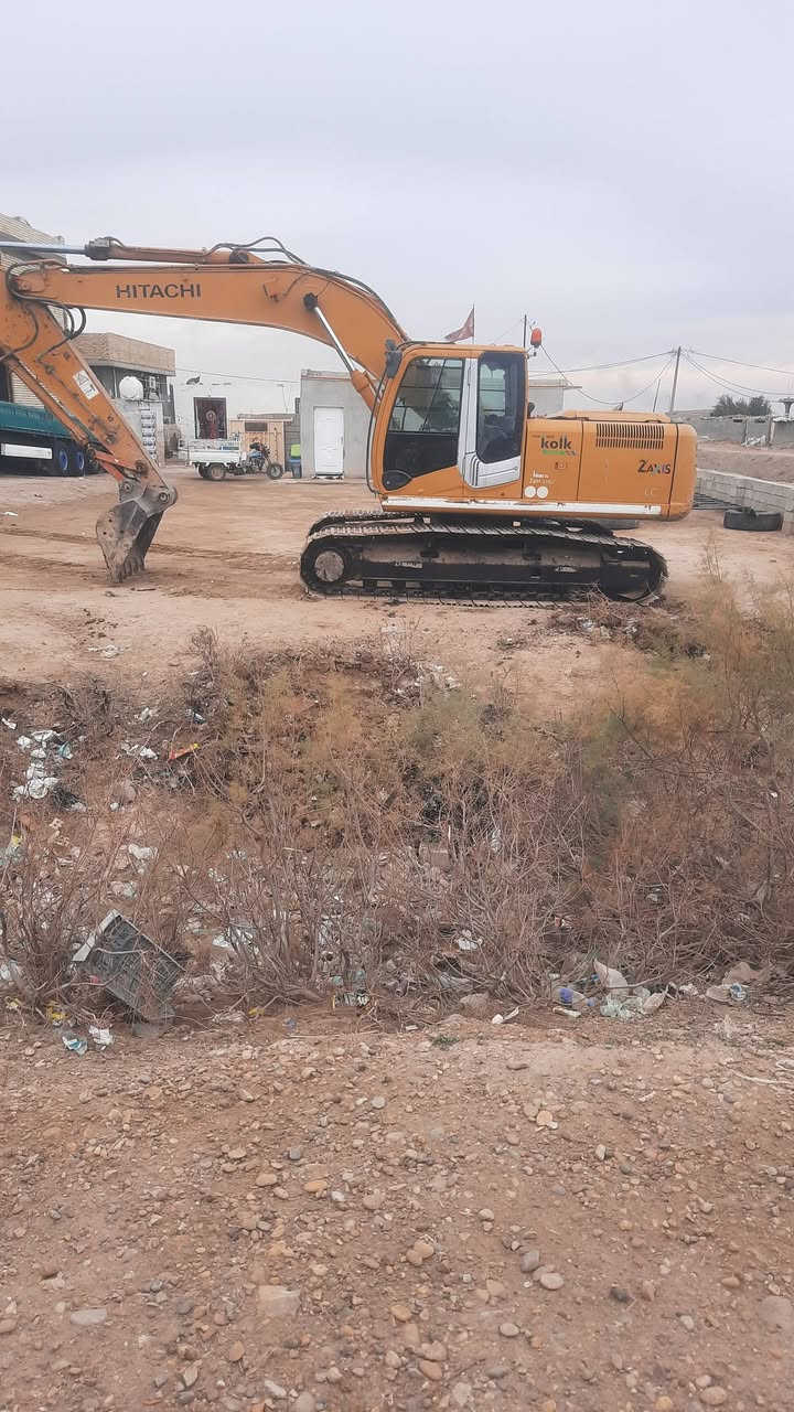 السلام عليكم حفاره زت ثري البيع موديل 2008 حفاره حجم 210 يالزي زجيل 70 رقم والسنوية الاربيل سعرة خاص رقم الهاتف *********** مكان واسط
