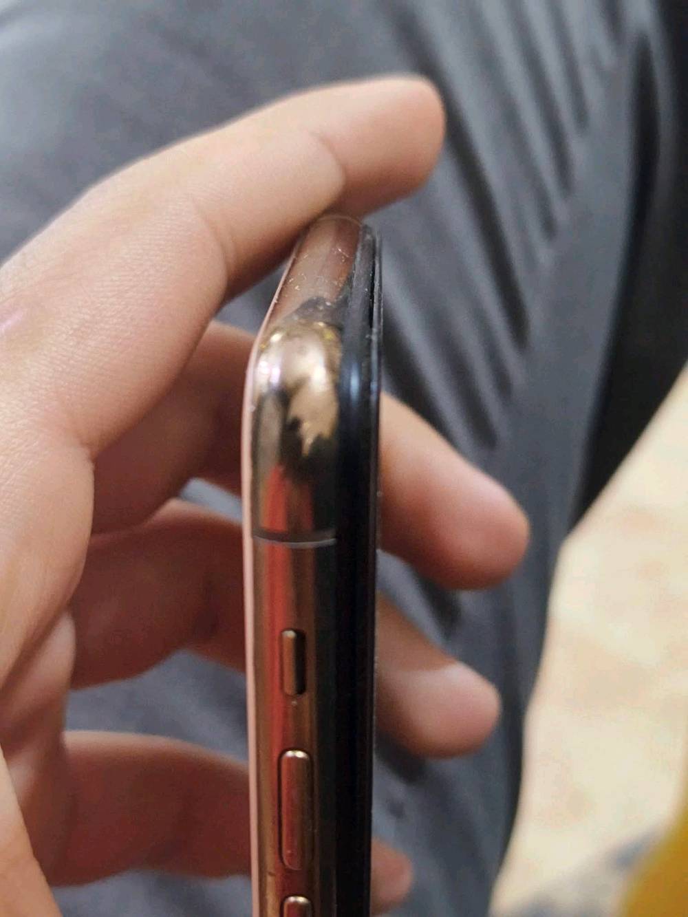 مراوس او بيع
ايفون 11 برو ماكس سعر مناسسب مكان بغداد

سعر  قابل للتفاوض٢٥٠ سعر ايفون ١١ عادي
مبدل شاشه ااصلي ب١٦٠ الاحسن بلسوك ٣ خيارات
بطارية اصلي 
وكدامك يلمع يرادله بس شوي ترتيبات وفيس ايدي يراد برمجه