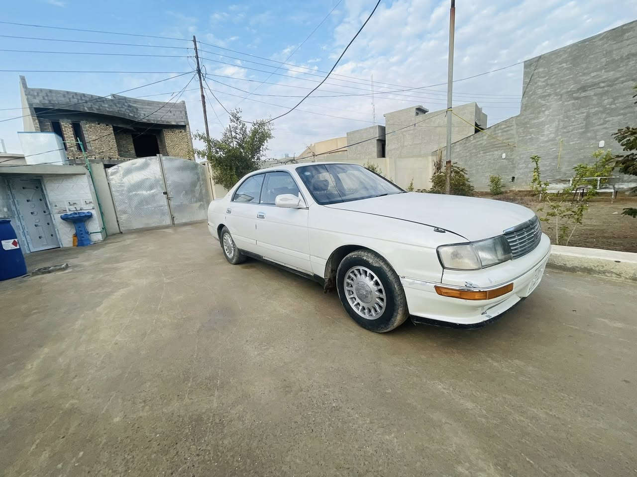 السلام عليكم كراون بطه للبيع سياره حلوه تايرات جدد تبريد ثلج داخله حلو صدر 80 بل ميه كهربائيات كله شغاله مكينه 2500 بيه صوت بدايت متشغل الصبح رقم بغداد مداور كفاله من العيب الشرعي والكص ونقل الجثه مكاني صلاح الدين قضاء بلد السيد محمد السعر 46 وبيه مجال لشراي ***********
