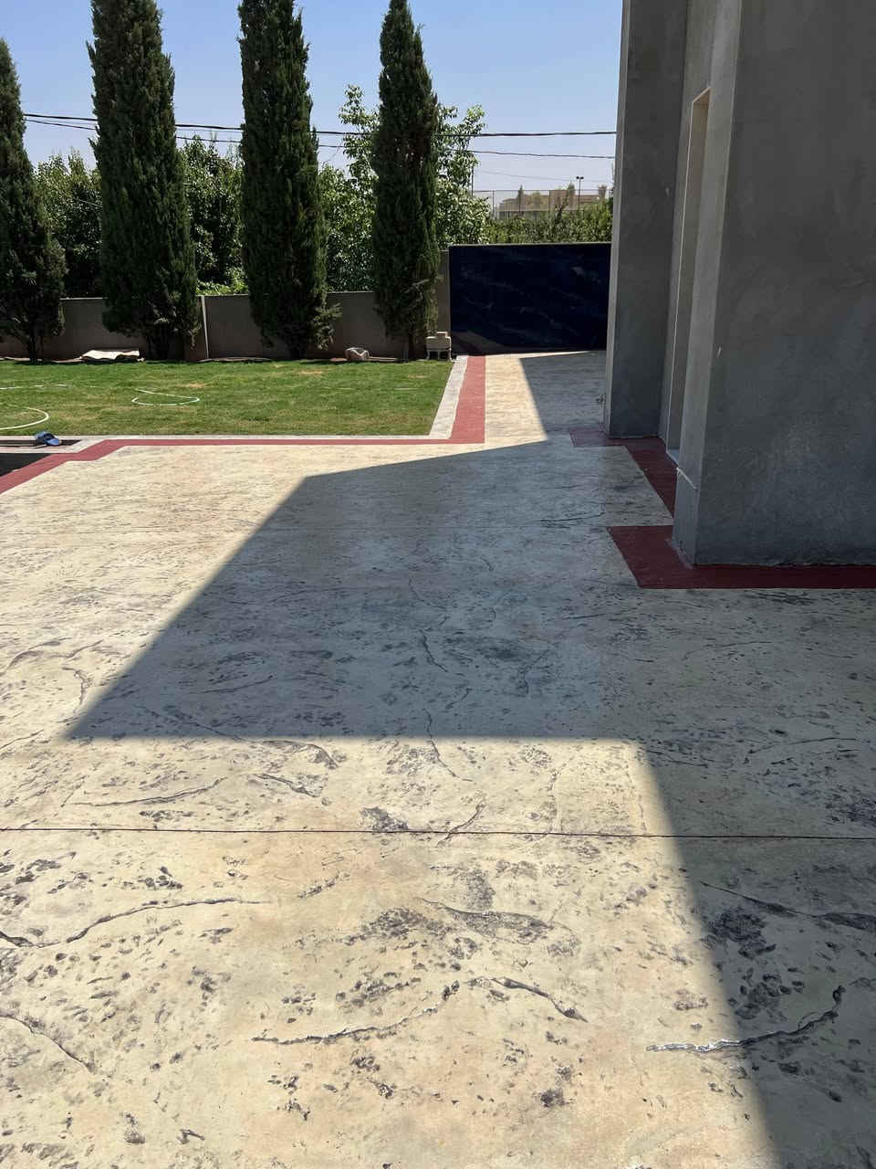 ستامب كونكريت ملون ومطبع رنكورانك ونقشدار
تنفيذ شركت لايف كريت في مزرعة خاصة 
في مدينت اربيل للاستفسار اربيل ((***********))
بغداد ((***********))
