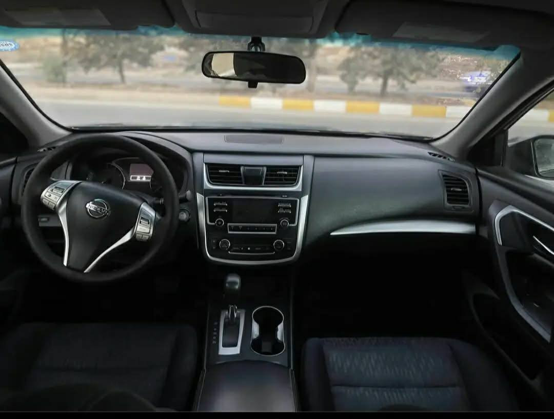 نرخی 105وەرەقە  مامەڵەیەکی کەم شوێن قەزای دوکان 
ئەڵتیما 2017sv ڕەشی قەتران  مواسەفات ویل کرۆم باڵی سەرسنوق ڕاداڕ سوکان تەقەڵ شەغال کامێرا زۆر مواسەفاتی تری  چوارتیەو ویلی لۆکی لەسەرە دوو پارچە بۆیاخە بەتانەی لای سەکن لەئەو روپا گۆڕاوە بەبیلادی بێ بۆیاخ  شانسی سەرە دەبڵ بەشەرت تەنها 100 هەزار میل ڕۆیشتوە گێڕ و مەکینە ی نەکراوەتەوە بەشەرت تەبرید کارەبای گشت گیانی بەشەرت 
ژم ***********
                                   *********** دخان, السليمانية
