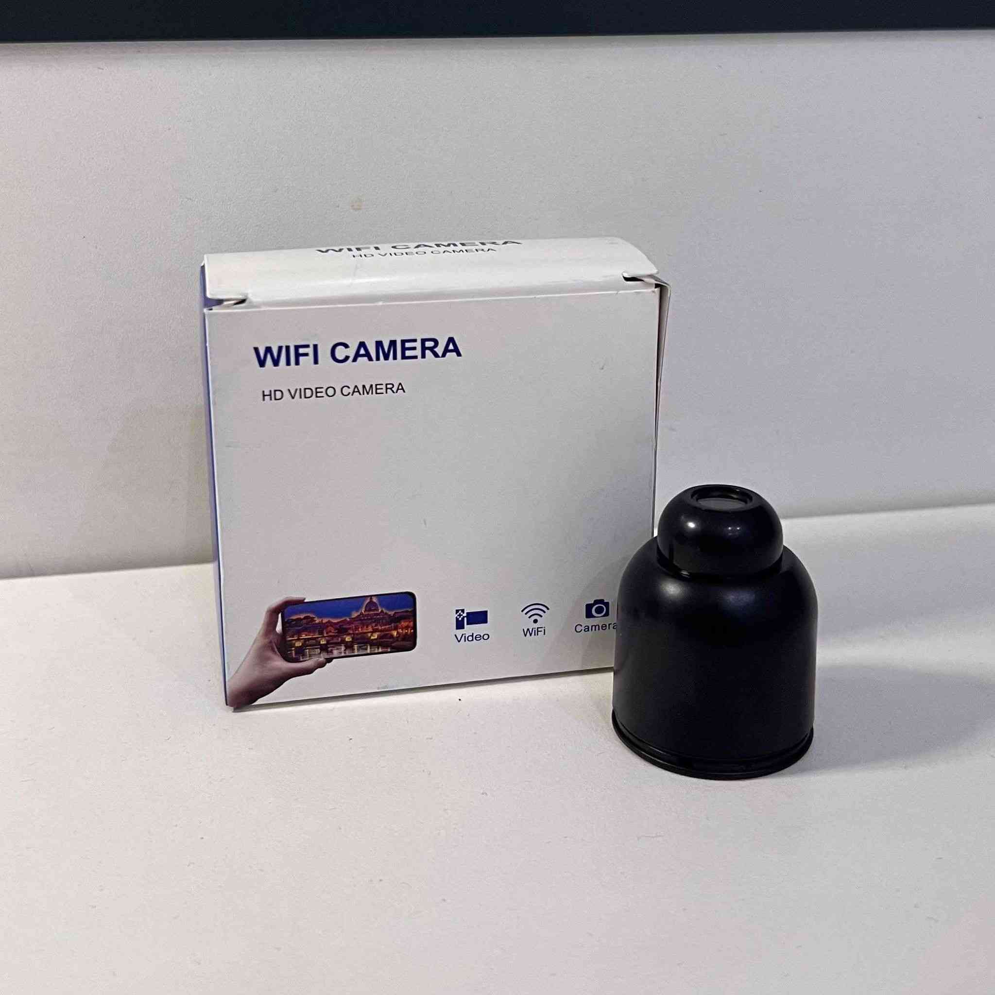 كاميرا مراقبة WiFi صغيرة HD مع تطبيق Z-IOT CAM

كاميرا فيديو تعمل بالكهرباء عالية الدقة تعمل عبر الواي فاي، تُستخدم بسهولة من خلال تطبيق الهاتف لمتابعة الفيديو مباشرة.

• تدعم الاتصال عبر WiFi لعرض الفيديو على الهاتف

• تصوير فيديو بجودة HD

• تعمل مع تطبيق Z-IOT CAM للتحكم والمتابعة

• إمكانية الاتصال المباشر عبر نقطة اتصال (Hotspot) الخاصة بالجهاز

• تصميم صغير وسهل الاستخدام

• تحتوي على وظائف تصوير وفيديو

• نوع المنتج: كاميرا WiFi
• جودة الفيديو: HD Video Camera
• التطبيق: Z-IOT CAM
• الاتصال: WiFi / Hotspot (ZIOT)
• الأزرار: تشغيل / إيقاف / إعادة ضبط (Reset)
• المؤشرات: ضوء أحمر وأزرق لحالة التشغيل

محتويات العلبة:
• كاميرا WiFi
• كتيب تعليمات
• بطاقة QR لتحميل التطبيق بعقوبة, ديالى


**إذا كنت صاحب هذا الإعلان وتريد حذفه لأي سبب، رجاءا أرسل رسالة إلى الدعم الفني**
