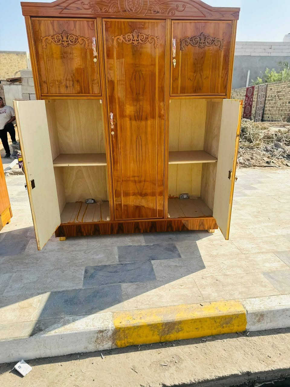 على بركة الله تم تجهيز كناتير نجاره عراقيه تصميم تركي شغل درجه  أولى 
صبغ حراري خشب صاج طبيعي الداخل والخارج 4ملم حسب الطلب 
يتوفر خدمة الاقصاد 
للحجز ولاستفسار الاتصال على الأرقام أو المراسله 
***********
***********
نجارة سلوان
