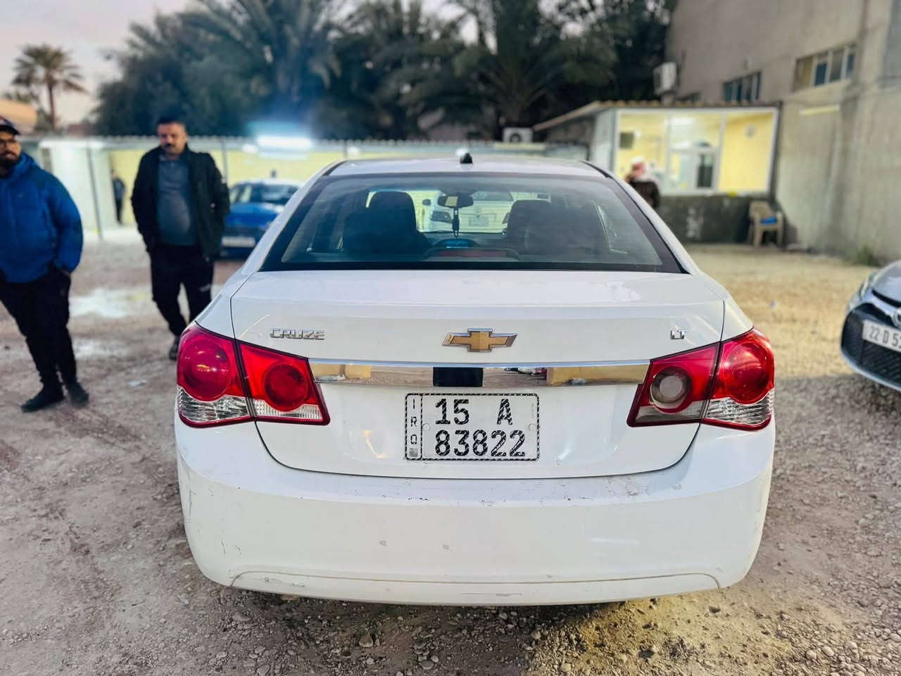 السلام عليكم شوفرليت كروز 2012 سياره جاهزه مناقصها شي تخم تاير ويل كب صدر جديد كشانه جلد محرك 1400 تيربو كفاله مابيها اي صبغ بلادي السعر 72  متوازي عله فلوس  مكاني الانبار القائم ***********
