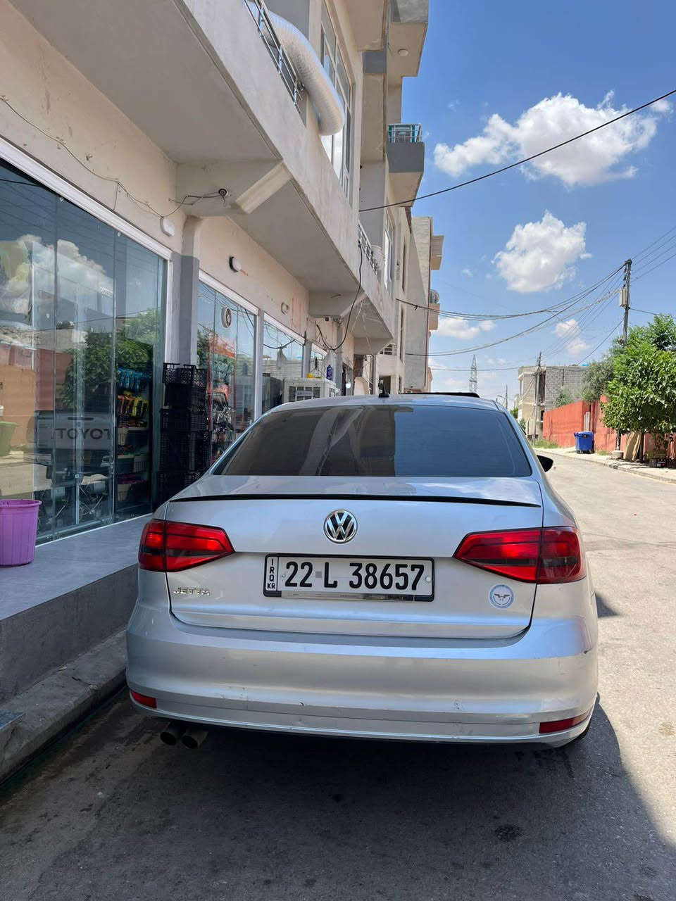 VW JETTA 🔥
جیتا خلیجی 
مەکینە ٢٠ بێ توربوو مەرخوب
مودیل ٢٠١٥
بێ دەعم و سبخ کلین
داخلی زەر کرێمی
تحکم ستێرن 
شاشە کامیرە
گێر توماتیک & سبورت
ویل شریکە
گێر و مەکینە ب شەرت 
رەقەم اربیل تحویل ب شەرت
ــــــــــــــــــــــــــــــــــــــــــــــــ
سعر ١١٠$ و بیجەکا مجالی
***********📞🚗 دهوك, العراق

