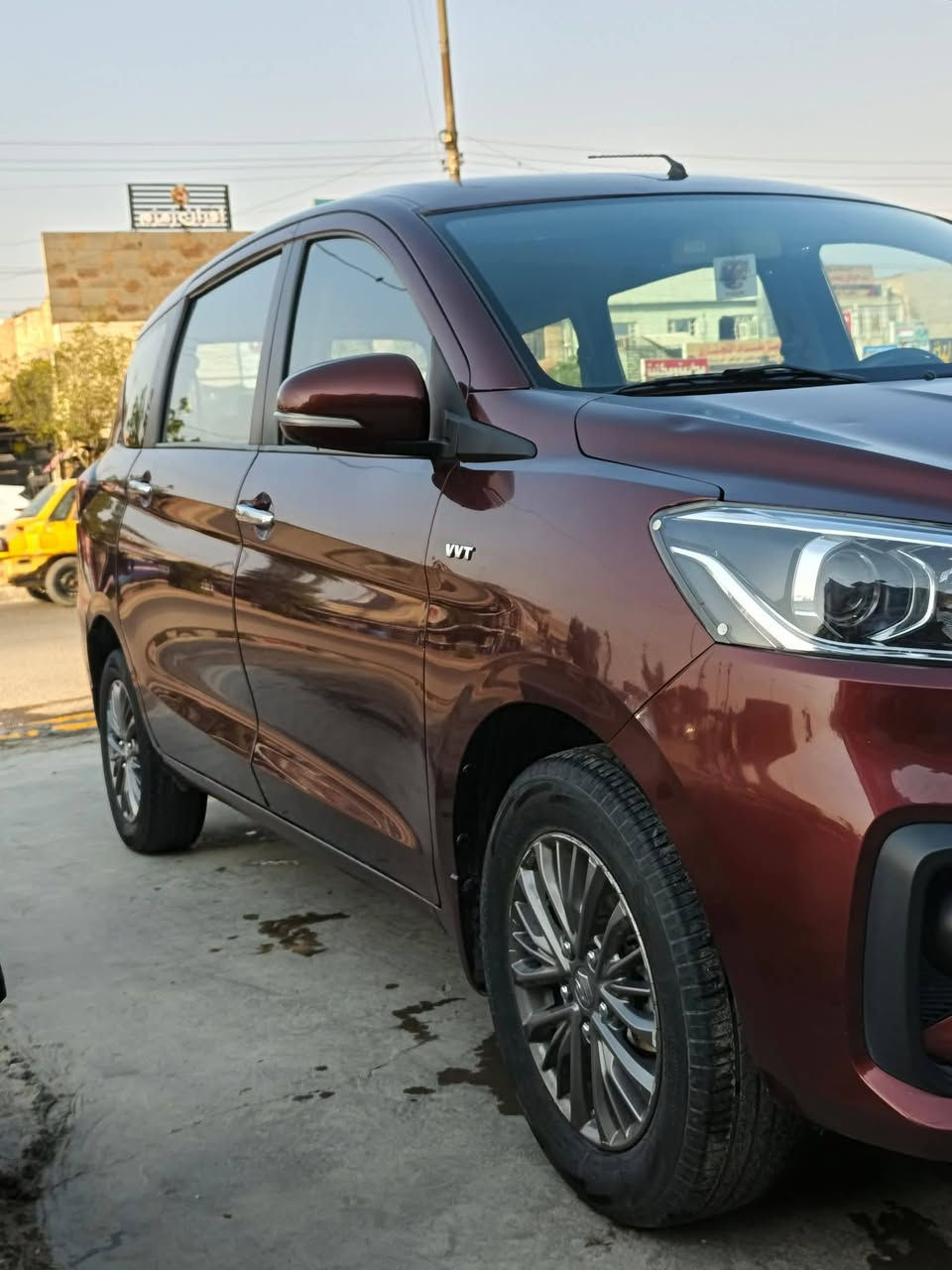 السلام عليكم ساسوكي ايرتجا موديل 22سيارة كفالة ماعدا الحالوب بيهة قليل   السيارة ما بيهة شيي كاملة مري شفط شاشة كلة كامل كير مكينة خير من الله السيارة ماشية 104 مطلوبة للمصرف لل 27تنفك الرقم ***********
