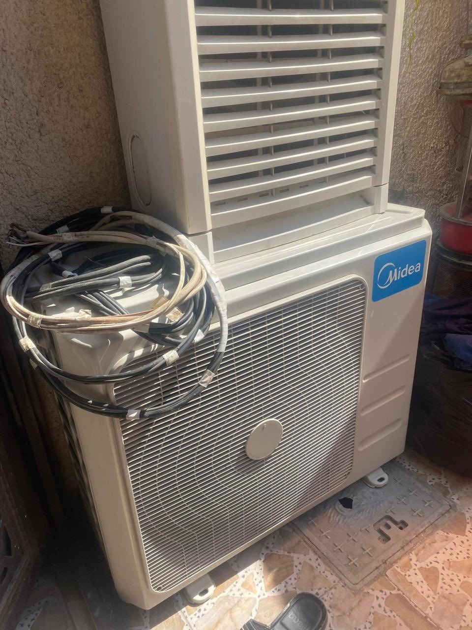 السلام عليكم اخوان سبلت ميديا للبيع ثنين طن السبلت بعده جديد مستعمل قليل نظافه 90/100 كامل مكمل غاز مفول وعل فحص تبريده ثلج ☃️❄️🧊 تدفئه نار 🔥🐦‍🔥❤️‍🔥 السبلت راديتراته بعدهن صفر السبلت مغسول وجاهز بس شد مع كامل ملحقاته بواري جديد بل كارتون وايرات قاعده ريمونت السبلت بلادي مكفول من فتحت البرغي 
السبلت تاخذه من باب بيتي وبي ضمان
السعر : 475 وبي مجال بسيط 
للاتصال : ***********
الموقع : بغداد شارع فلسطين
