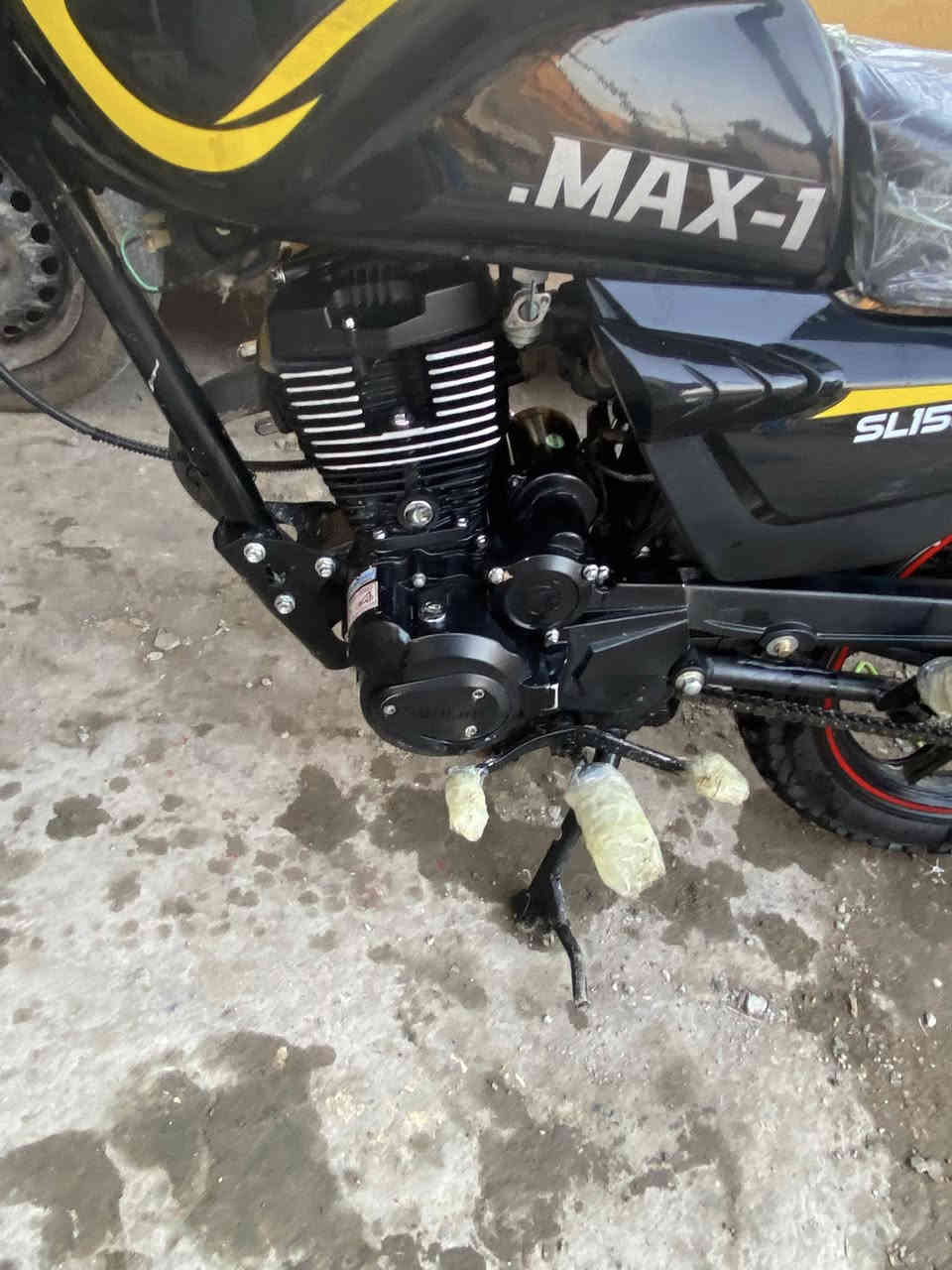 سلام عليكم دراجه ماكس موديل 2025دراجه نضيفه مكينتهة قليل بحقهه اكول نضيفه كهربائيات شغاله كله اشاير علا دشبول نكرة سلف  ونضافته شوف عينكم بل صور دراجه ما مشتغلة اهواي مكاني بغداد  سعر 925وبيعه مجال حك اجية رقم ***********
