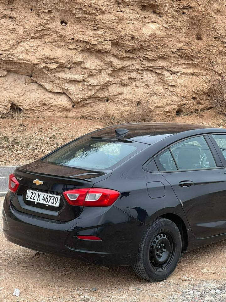 للبيع أو مراوسة
Chevrolet Cruze 2017

سيارة نظيفة جداً ومناسبة للاستخدام اليومي:

🔹 الموديل: 2017
🔹 المحرك: 1400 تيربو (اقتصادي وقوي)
🔹 اللون: أسود
🔹 الحالة: جيد جداً / استخدام شخصي
🔹 الجير: أوتوماتيك
🔹 المكيف: بارد جداً
🔹 الهيكل: نظيف 
🔹 الداخلية: مرتبة ونظيفة

📌 السيارة جاهزة للاستخدام ولا تحتاج مصروف

🔁 المطلوب:
مراوسة فقط بسيارة أحدث أو أفضل + أدفع فرق بسيط حسب الحالة

📍 الموقع: (بغداد الشعب)
📞 للتواصل: (***********)
