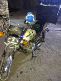 تايكر حلوه مال شغل سلف نكره  السعر 600 بيه مجال قليل 07739280212