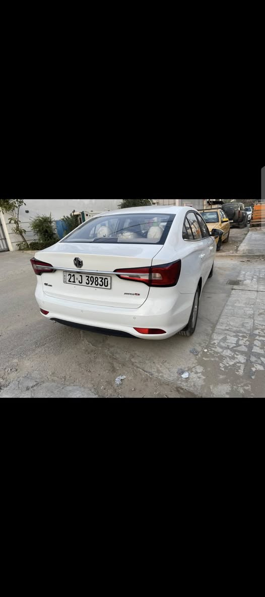سلام عليكم البيع سياره MG موديل 23 بكان سياره بغداد كراده راقم تلفون ***********
