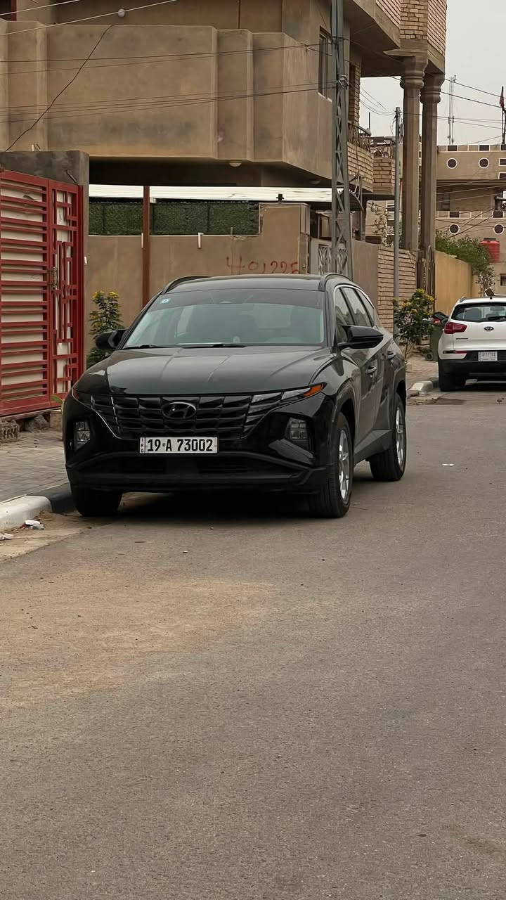 سلام عليكم
هيونداي توسان 2022 SEL 
المحرك : 2500cc  GDI
نوع الدفع : رباعي HTRAC
گير 8 نمر
اللون : اسود
المواصفات
بگ لايت LED 
اللايت الامامي LED 
قياده ذاتية
مثبت سرعه تفاعلي
المحافظة ؏ المسار
رادار امامي (مانع تصادم امامي)
رادارات خلفيه (مانع تصادم خلفي)
نقطة عمياء بالمري الجانبية 
كشنات مخمل
وضعيات قياده 4 ( sport / snow / normal / smart )
سايد بريك كهربائي + اوتو هولد
شاشة كبيره 8 انج تدعم ابل كار بلي وايرلس و اندرويد اوتو وايرلس
تدفئة بالكشنات الاماميه
تبريد خلفي
الجامات الامامية اوتو
كامره خلفيه دواره
تشغيل عن بعد
نظام نزول المنحدرات
السيارة ماشيه 80 الف ميل
السيارة كلش  نظيفة ومابيهه نقص ومعتني بيهه الى اقصى حد بانزين كله محسن ( بدون دوانز ) ودهن من احسن النوعيات
صور الحادث مرفقه بالمنشور (بدوووون ايرباك ) 
للاستفسار *********** متوفر ؏ الخط العادي ومتوفر واتساب ممتوفر ؏ الفيس 
السعر178وبيهه مجال بسيط
مكان السياره كربلاء
