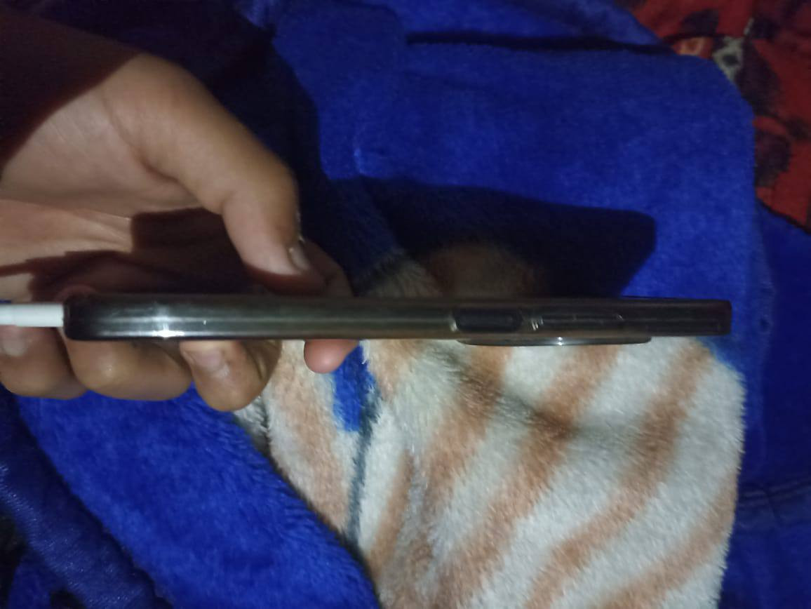 بيع او مراوس 
سلام عليكم 
بوكوc75 
ذاكرة 256
كامره50
كامل ملحقات
60 فريم 
بي فقط شخط بالكامره وماماثر علي 
السعر100 قفل  مكاني نجف


**إذا كنت صاحب هذا الإعلان وتريد حذفه لأي سبب، رجاءا أرسل رسالة إلى الدعم الفني**