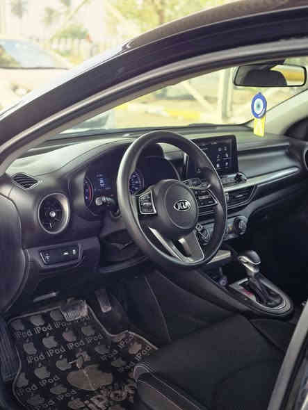 كيا فورتي موديل 2020 
السياره كلهة ليبل واحد ما بيهة قطعه مبدله ضرهة بسيط جاملغ وراجع نفسه بيـ بارد وبنيد مصبوغ  كيرهة CVT شادله منظومه مال تبريد محرك 2000 دوش ماشيه 60 مايل 
السعرـــ  130 وبيهة مجال 
العنوان ــــ بغداد الامين 
الاستفسار ــــــ***********
