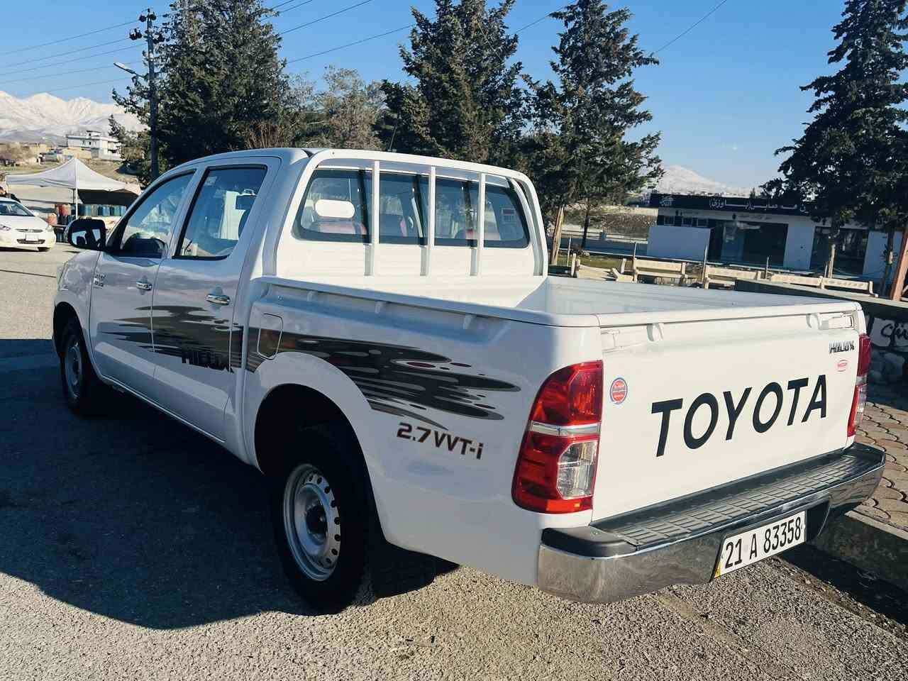 مةرزية مؤديل 2012پارچة رةش لةسةر ساغي بؤدي پئي وةنية 120هةزار رؤيشتوة گئروومةكينة بةشةرت مةكينةو قةپاغي شي نةكراوةتةوة سةنةوي تا2028مانگي 5تازةية سعري 185مةعامةلة***********
