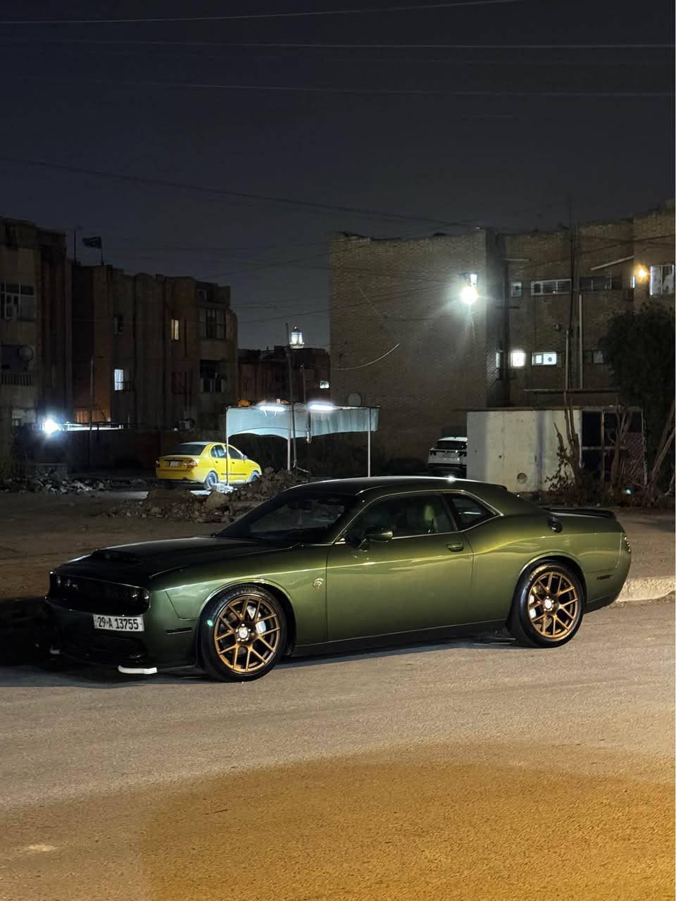 🔥دوج جالنجر sxt ٢٠١٩ للبيع
لون زيتوني مميز 
معروفة مواصفاتها 
مبرمجه عالمحسن وشلعتها كلش قويه🔥😂
كير ومكينه مكفولات 💯 
ضربتها قطعتين بامريكا وجاملغ هنا مصبوغ لان بي شخوط خباثه
السياره مكانها كوت رايدها ب ١٦٠ وعليها غرامات اني ادفعهن
رايدها ب١٦٠ وبيها مجال 
للاستفسار *********** دهل اوران, واسط
