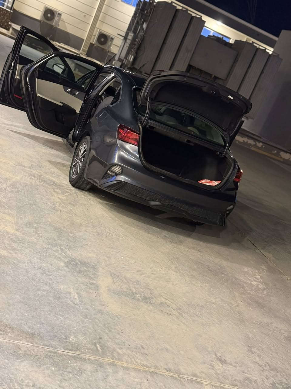 فورتي 22 نص فول مكفوله من الضربه السعر 140 قفللللللللللل ***********
