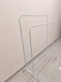 ستاند ملابس • نظيف • طابقين