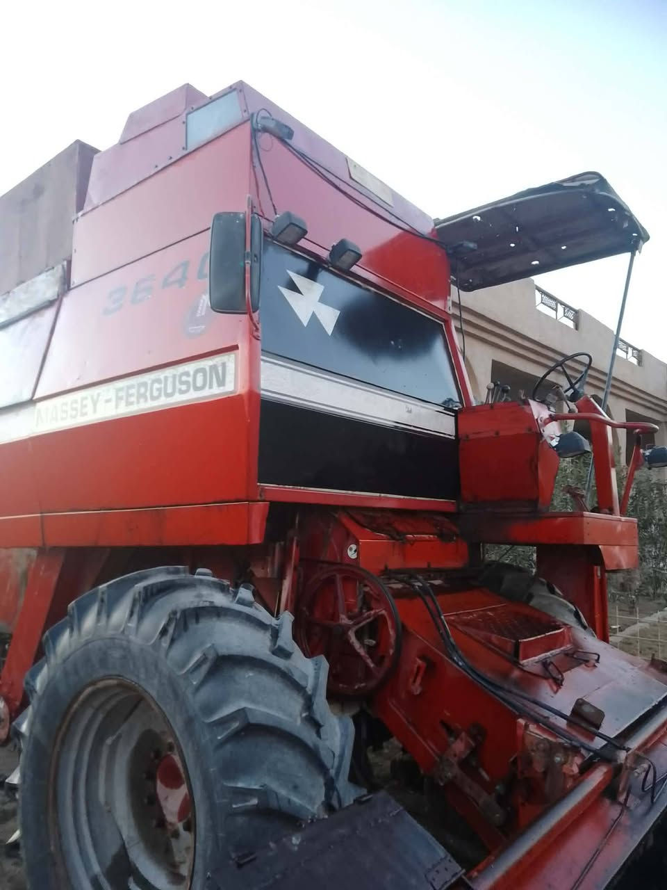 مكلف بل نشر للبيع حاصده فوركسن موديل 90 السعر مناسب الاستفسار اتصل علا الرقم ***********//////***********
