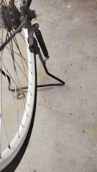 بايسكل للبيع بطه لون رصاصي نزله حاويه بعده جديد ما مستعمل هواي حجم 26 ...