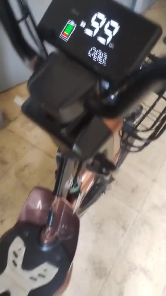 ماطورشحن للبيع موديل 2024كوري الماطور نضيف ماتصرف علي ربع الماطور مستعمل شهرين من الشركه البطاريات جداد فرد مره السعر 225اوبي مجال


**إذا كنت صاحب هذا الإعلان وتريد حذفه لأي سبب، رجاءا أرسل رسالة إلى الدعم الفني**