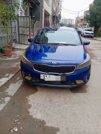 ورحمه الله  كيا فورتي وارد أمريكي 2017 مكينة دوش 2000cc ضرره حافة البن...