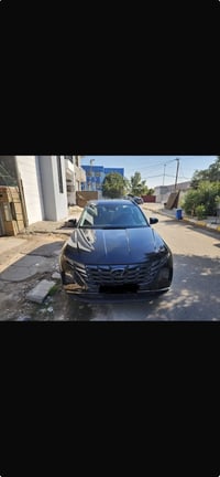 للبيع توسان هايبرد 2022 لون اسود دفع رباعي   بصمه و تشغيل عن بعد   شاش...