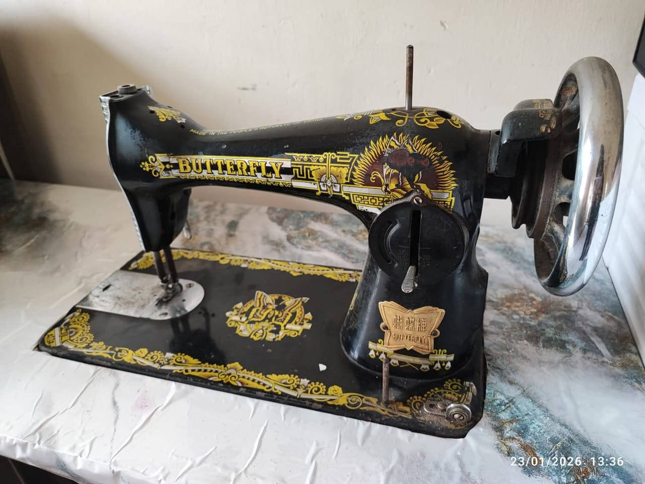 مكينة فراشة أصلية من القديمات للبيع بسعر ( ٦٥ ) ألف وياها الميز
الموقع شارع الداخل مدينة الصدر
للشراء واتساب / ***********
