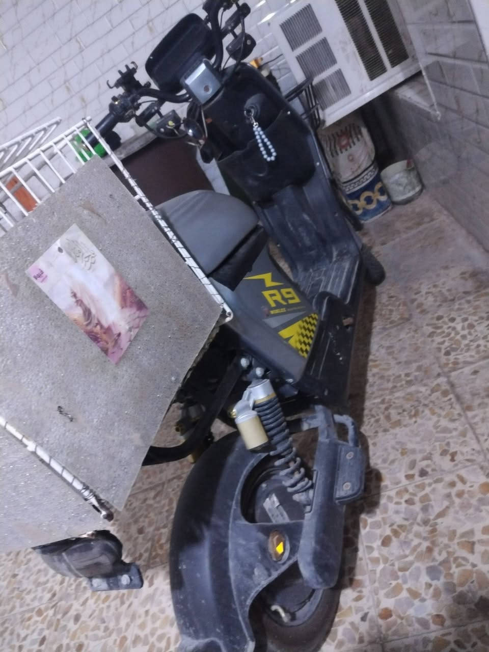 سلام عليكم بايسكل شحن ار 9بطاريه اصليات مابي نقص الو ابرغي كبل الشارع السعر 450 اوبي مجال قليل الوصل الشركه موجود مكاني كربلاء يم كراج الطاقه خلف مستشفى التركي *********** هاذه رقم صاحبه مكلف بل نشر
