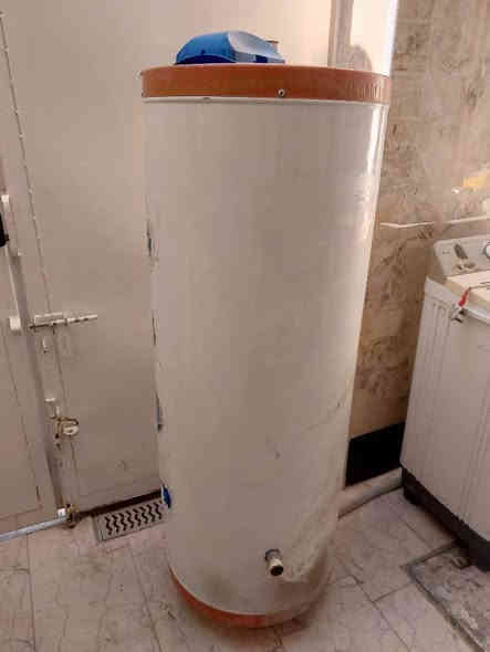 سلام عليكم غراض للبيع للاستفسار عل رقم الهاتف *********** كربلاء
