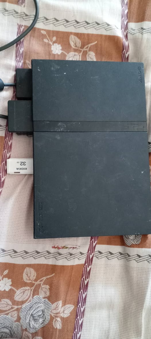 السلام عليكم ورحمة الله وبركاتة يتوفر بيع بلي 2 السعر 50 وبي مجال بسيط للتواصل عبر الوتساب *********** او الاتصال ع الرقم 🌹🌹
