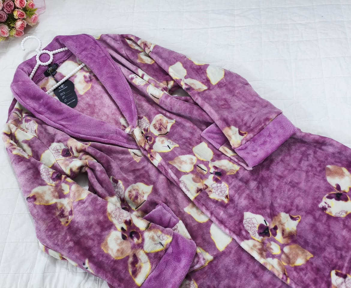 روب نسائي فرو ثقيل خامه ممتازة 
السعر 👈 ١٠ الف فقط
قياسات  L. XL. XxL. XxxL
فري سايز وزن 60__90
متوفر جمله مفرد 
سعر الدرزن 105
للحجز رقم الهاتف ☎️ وعنوان 🏢
متوفر توصيل داخل النعمانية 🚕
🔴 العنوان / واسط / نعمانية خلف الكراج شارع حمزه الرسن
رابط الانستا/https://www.instagram.com/wkllkhgt?igsh=cjl4bXZjYmFoNXNh
متوفر توصيل جميع المحافظات  🚛 
رابط القناة https://t.me/ggbkuu
*********** واتساب
*********** واتساب
*********** واتساب
