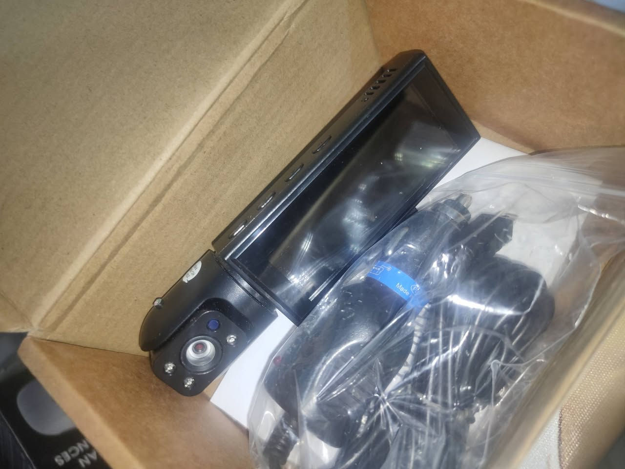 داش كام كامرتين داخلي وخارجي السعر 15 واصل


**إذا كنت صاحب هذا الإعلان وتريد حذفه لأي سبب، رجاءا أرسل رسالة إلى الدعم الفني**