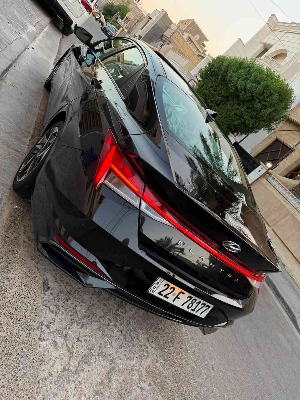 السلام عليكم 
هونداي النترا موديل 2021 وارد أمريكي مكينة 2000 دوش على وضع الشركة ممفتوحة سيارة فول مواصفات بصمة تشغيل بصمة أبواب تشغيل عن بعد تحكم ستيرن شاشة كاميرا رادار امامي خلفي جانبي توقف ذاتي تحديد مسار سلايت بالقمارة تبريد بيانو شاشة لمس صندوق بصمة ثلاث أنظمة قيادة نظام ترحيب لد امامي باك لايت خلفي لد كشن كهرباء هيتر بالكشن ويل كب كروم سايد بيرك بصمة دمام امامي خلفي وبعد بيه هواي مواصفات فول الفول لمتت اعلى فئة سيارة احلة من الصور مكينة كير صدر تبريد تخم تاير باتري كله جديد على وضع الشركة بالعافية عل ياخذها سيارة جديدة حادث ميركا جاملغ والباقي مكفول ليبل واحد صور الحادث مرفقة مع المنشور رقم أربيل سنوية ورقم وهزة جدد ثاني يوم تحويل مكان السيارة بغداد الاعظمية سعر 139 وبيه مجال رقم موبايل ***********
