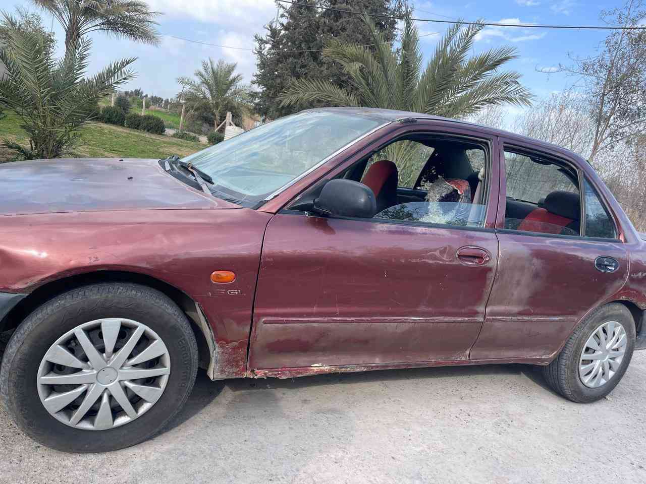 للبيع 
براتون 2002 گير عادي 
محرك گير كهربائيات صدر تمام 
شرط الوكالة 
السعر 15$ وبيها مجال بسيط
العنوان/ العلم 
***********
