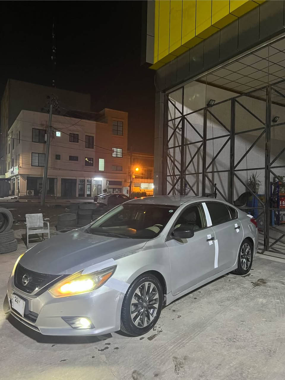 Nissan altima 2016 S                              بوفروشتن ناوزةرد مواسةفات بةسمة شاشة كاميرا تعديل سرعة گوشين كارةباي زور مواسةفاتي تر سةيارةكة سبوغ عام نيية بة سبوغ عام دةفروشم بي ناوگرتن پيش و پشتي كةپسة   هةموو شتي نوية سةنةوي هةتا ٢٠٢٨ وة ١٠ وةرةقة غرامةي لةسةرة گير و مةكينةو تةبريد و تةقةو رةقةو بةناوكردن غةرامة وةرگةران براوة هةمووي بةشةرت سعري ١٠٠ وةرةقةو مةجال شوين هةولير *********** أربيل, العراق
