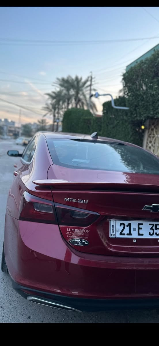 ماليبو 2019 RS سليمانيه
حادث جاملغ الايمن  واضح بصوره والايسر اجه كلير  بس يعتبر صبغ يعني بيهة بس قطعتين  وبيهة بارد بلجاملغ لخلفي ع كد شخط
ماشيه 100 الف يعني 62 مايل
بيهة نقوصات بسيطه صدر ع ترتيبات 
مواصفات 
بصمات عدد اثنين لابواب مع بصمة الصندوق 
شاشه 
كامره
 فول تحكم ستيرن شفتات 
ويل سبورت 
سبايدر 
نظام اوتو ستوب 
تشغيل عن بعد 
كشن سائق كهربائي
لايت زنون 
محرك 1500 تيربو  كير محرك مكفول 
السعر105 
مكان السياره بغداد
اتصال ***********
