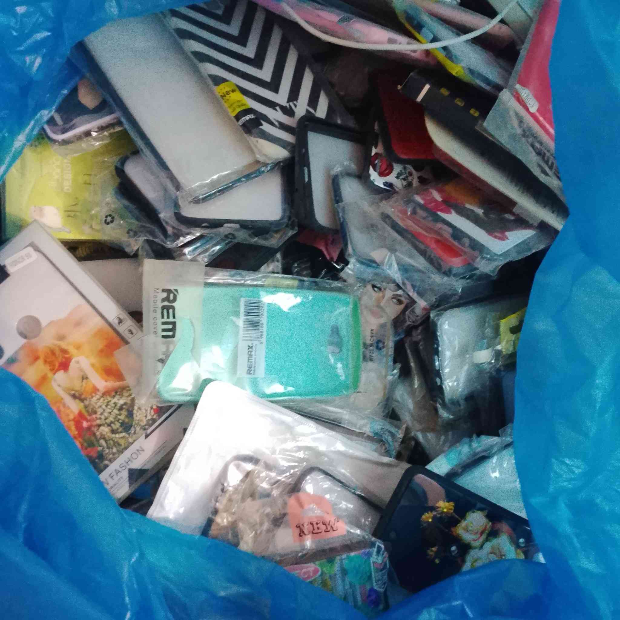 السلام عليكم
تصفية!!! تصفية !!! كفرات موبايل العدد اكثر من (١٠٠٠) كفر للتواصل واتساب ***********
