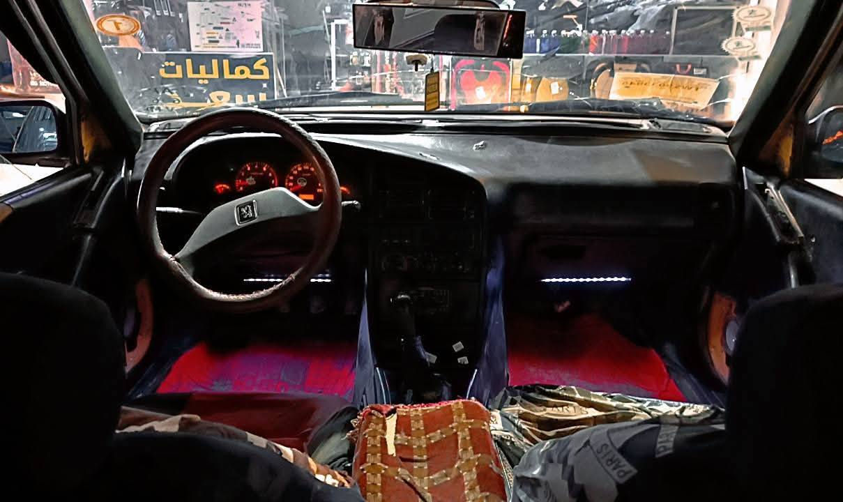 10
شرط تحويل 
بيجو روا للبيع موديل 2009 كير عادي رقم صلاحدين الماني سنويه عاج  كلها بل شرط سياره جاهز 4 تايرات جديد استيرن باور باتري جديد دوشمه جديد جام 2كهربائي تدفئه شغال نار   سعرها 10ورقه قفله بدون معامله شراي خابر كركوك حي عسكري ***********
