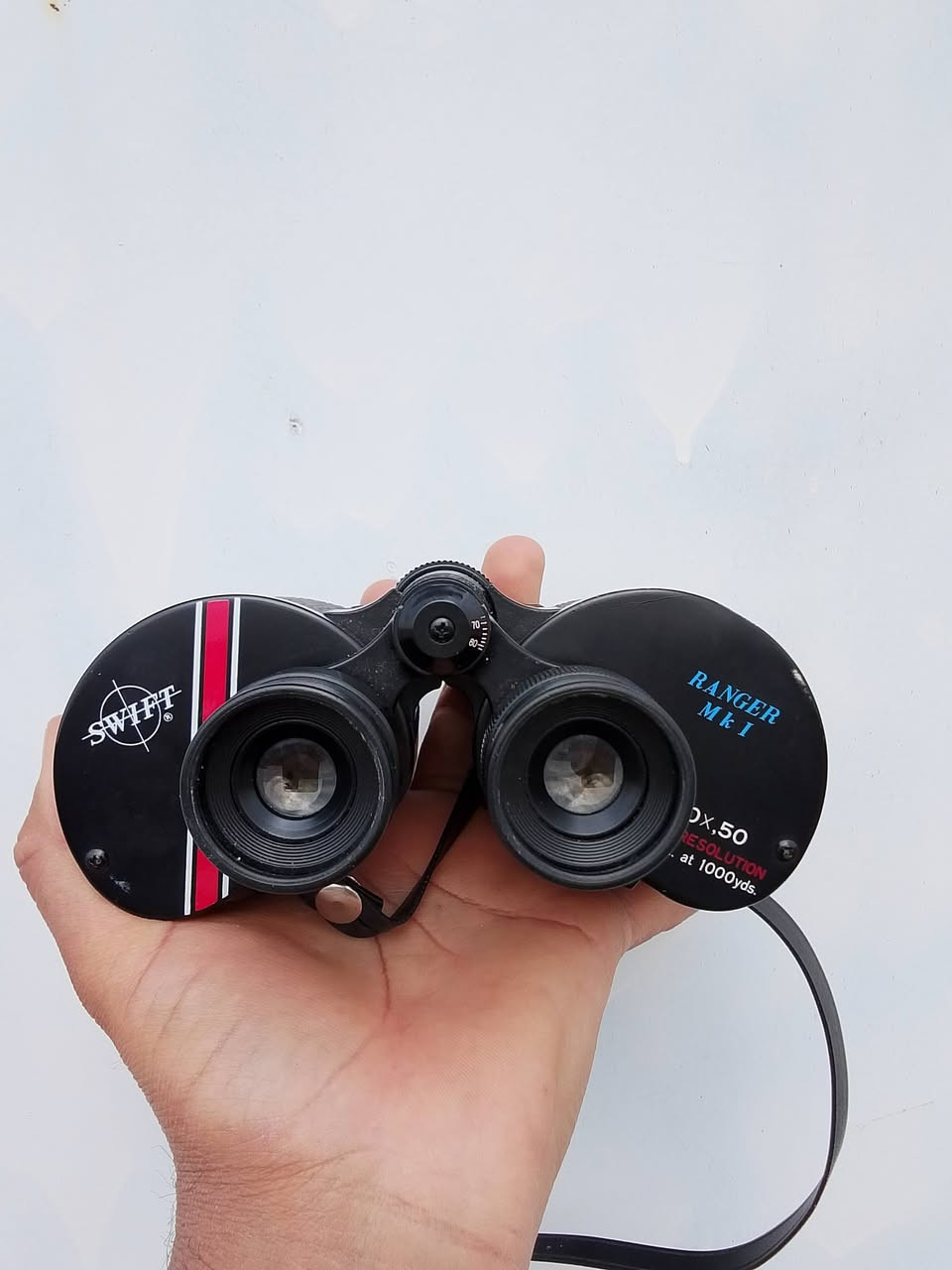 بسم الله 
الناظور العملاق نهاري فول وضوح  صنع قديم اصلي 
قياس 50×10 
الحجز على لخاص توصيل موجود


**إذا كنت صاحب هذا الإعلان وتريد حذفه لأي سبب، رجاءا أرسل رسالة إلى الدعم الفني**