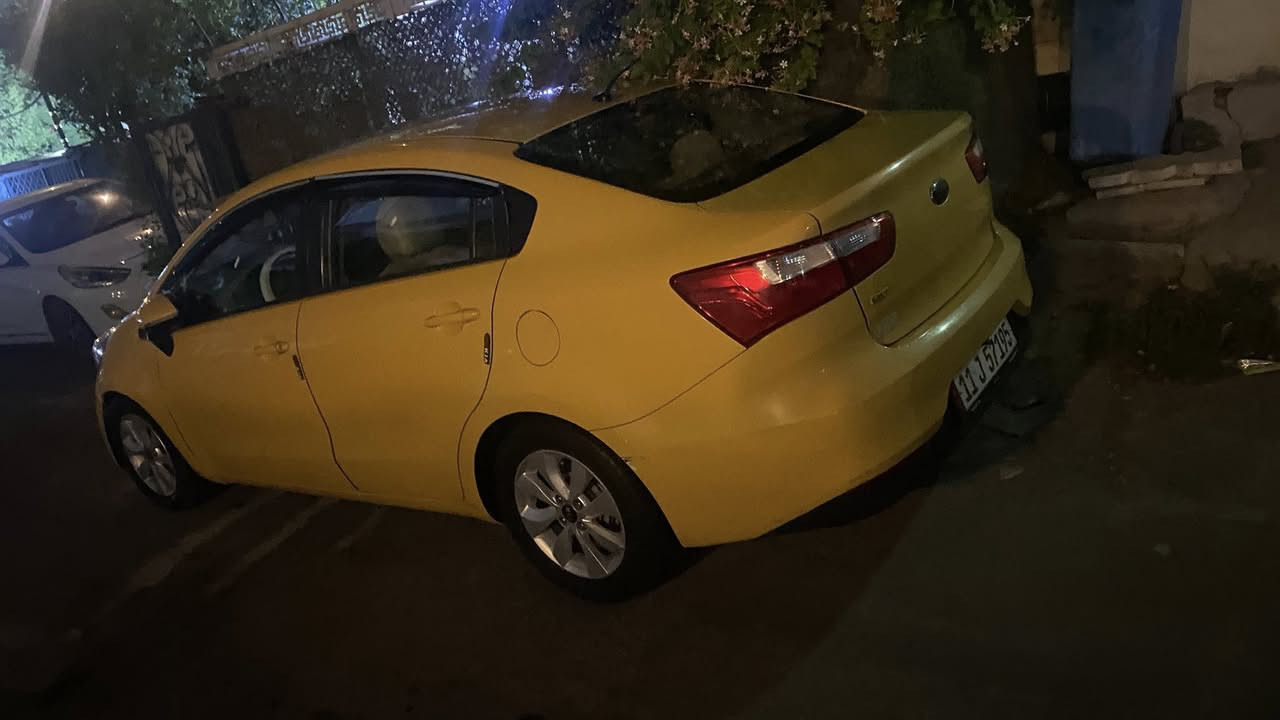 السلام عليكم كيا ريو 2016 خليجي محرك1600 قطرتين كير مكينة بيهة بخار السيارة صبغة وحدة ممعيودة بيها فقط بارد بل جاملغات الكدام بدون قطرة معجون 5ويلكب مري شفط تحكم ستيرن منضومة غاز بيهة مدوشمة تبريد ثلج السعر 88وبيهة مجال بسيط مكاني بغداد الدورة للاستفسار ***********
