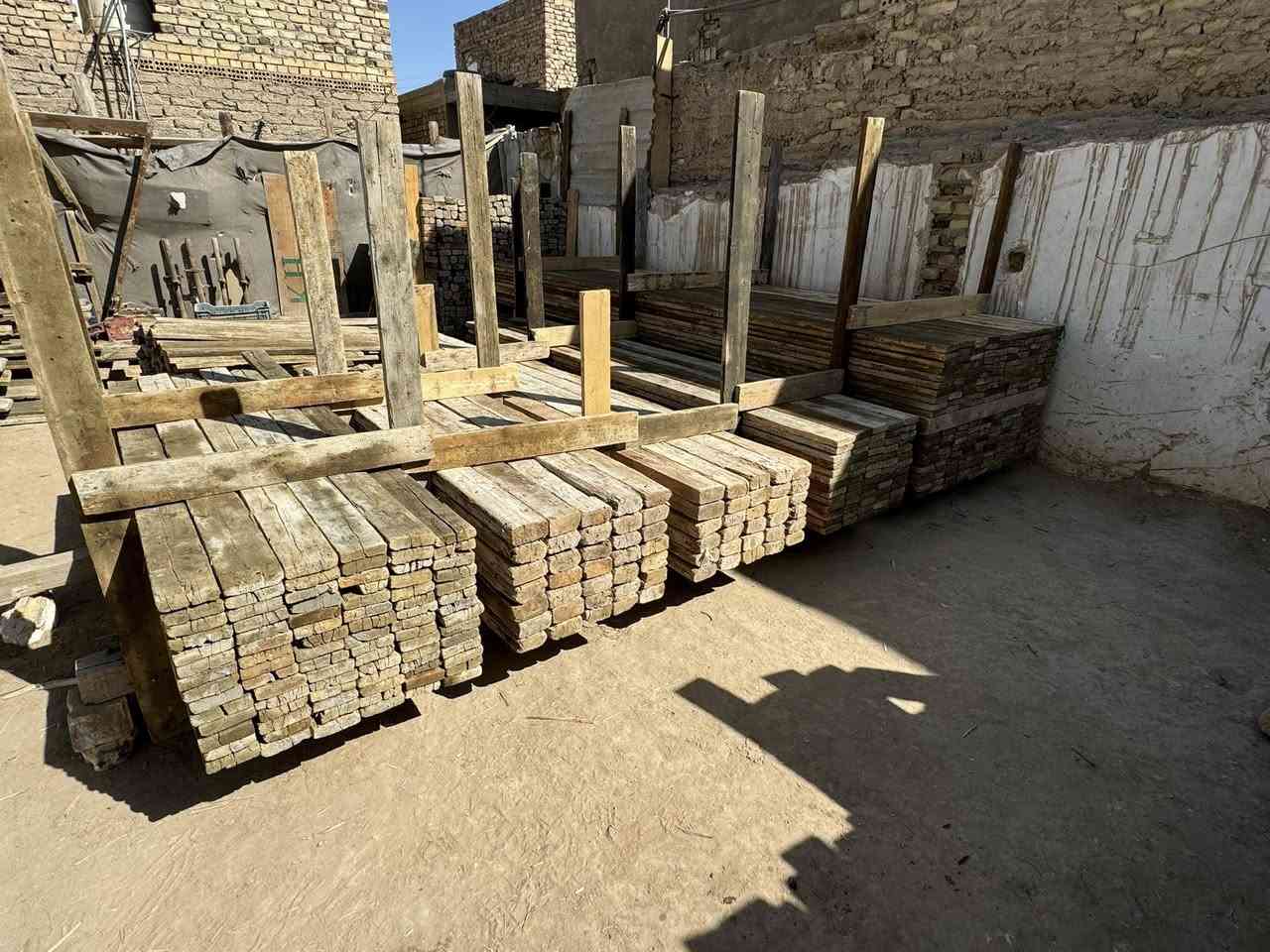 قالب خشب روسي انج تارس نظيف
العدد 7    مكعبات    للبيع

العنوان حله شارع 80 قرب مطعم ثابت 

الهاتف *********** - ***********
