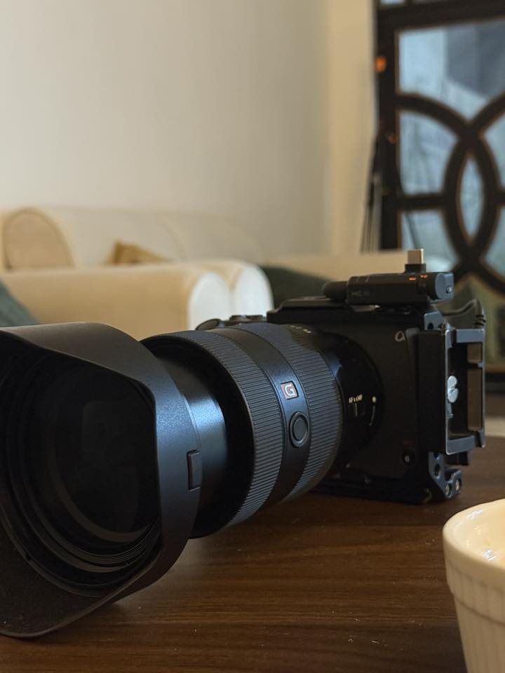 سلام عليكم 
للبيع كامرة 
Sony fx3 
مع عدستها 
Sony 24 - 70 G

للتواصل على الرقم 
***********
