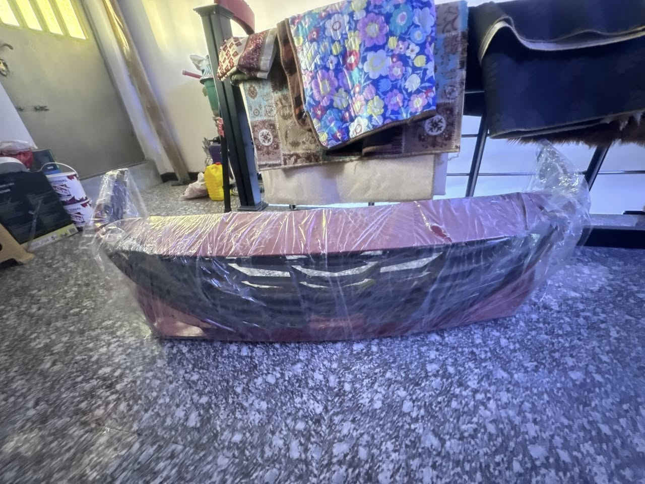 سلام عليكم
دعامية النترا تفصيخ 2023 
لون احمر وياها شباك رادار
القطعة نظيفه وبعدها بل نايلون
سعرها 330 وبيها مجال
مكاني بغداد 
رقمي ***********
