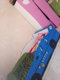 جربايه أطفال • ميز طعام بلا كراسي