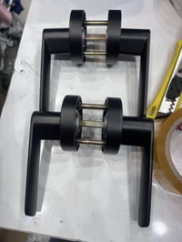 قطعتين • قطع باب