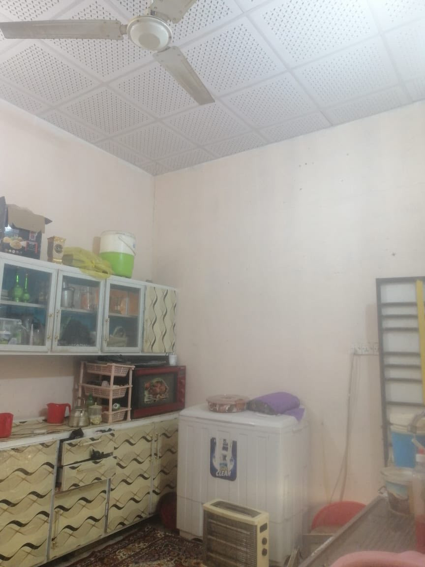 اللهم صلى على محمد وآل محمد
⛳️ بيت مساحه  100 متر مربع 

⛳️لبيت ركن عله شارعين

⛳️بي غرفه وصاله جبيره  ومطبخ وصحيات خارجيه وداخليه 

⛳️نقصه فقط صاله مخمر  وديوانيه ماكامله

🎯 عنوان (الدجين _شارع حجي كشكول )

☎️  *********** اتصال + واتساب 

@الجميع

#ماء

#كهرباء

#مجاري

سعره مناسب جداً 🥇
