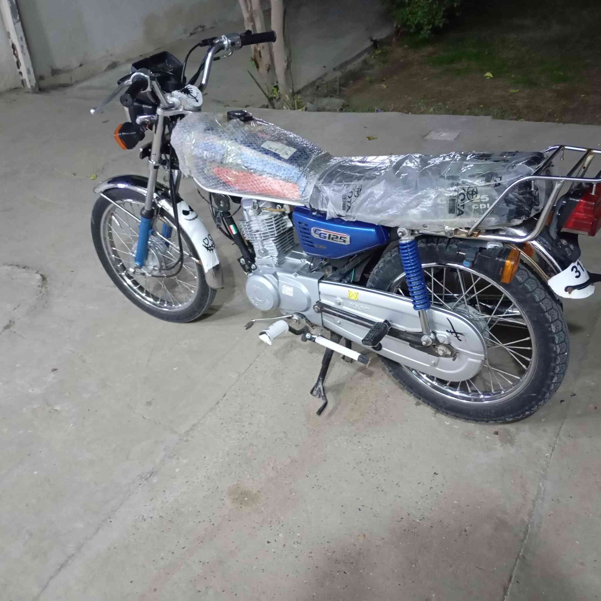 سلام عليكم نامه متياز اوراق اصولي نضافه فول تجي تفحص موديل 25 بابل لقاسم سعر 625 وبيه مجال لرقم ***********
