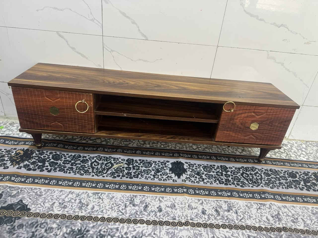 ميز بلازما
طول 130 
ارتفاع 35 
شهداء السيدية
40 الف


**إذا كنت صاحب هذا الإعلان وتريد حذفه لأي سبب، رجاءا أرسل رسالة إلى الدعم الفني**