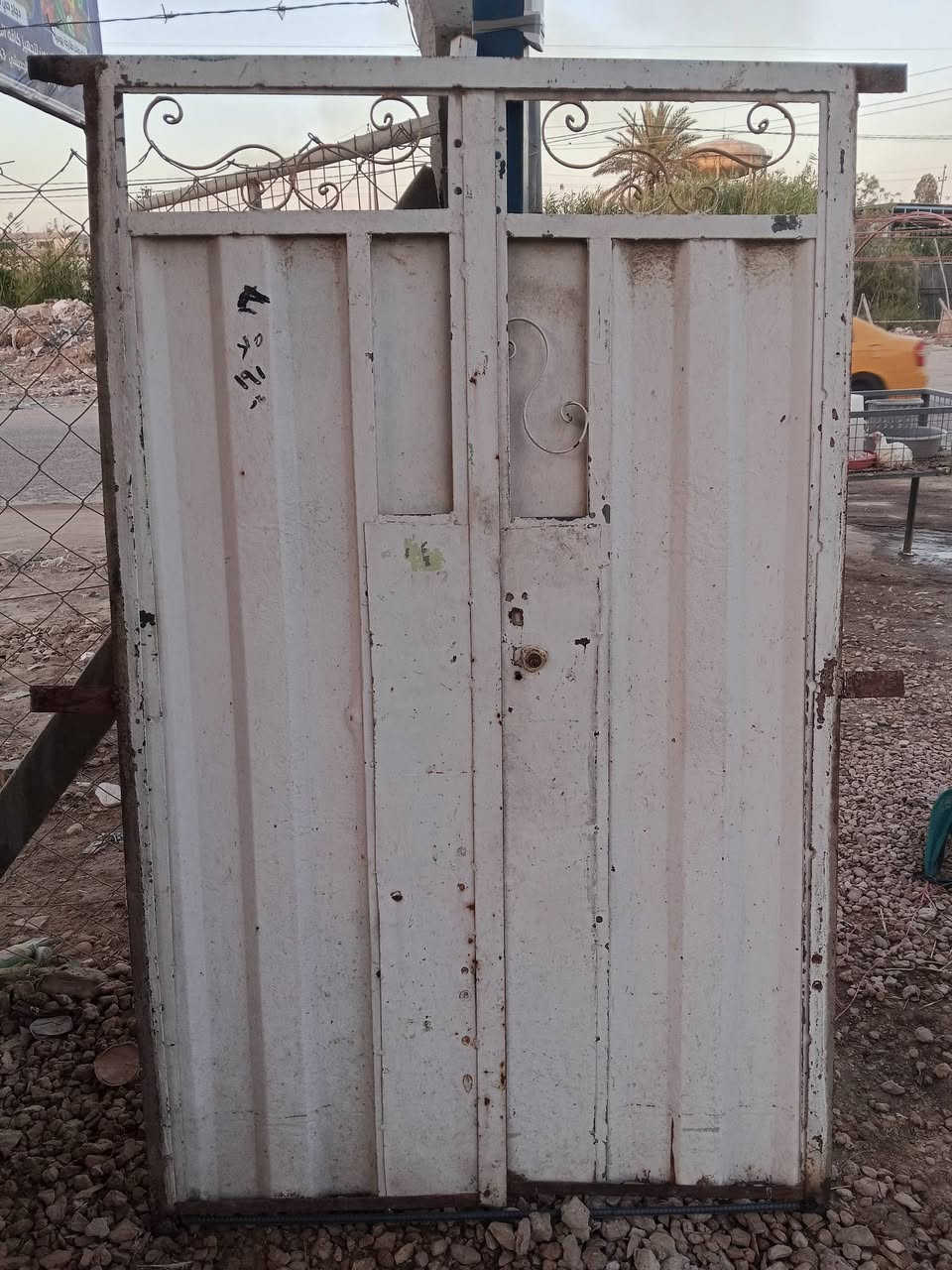 بيبان حديد للبيع المكان الشاميه مفرك الصلاحيه ***********
